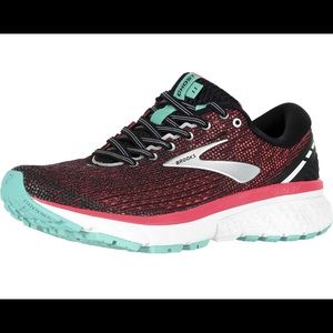 Brooks Ghost 11 Running Shoe (size 8)